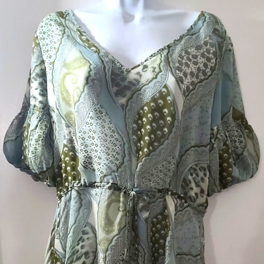 A Jonathan Martin blouse .Size Medium